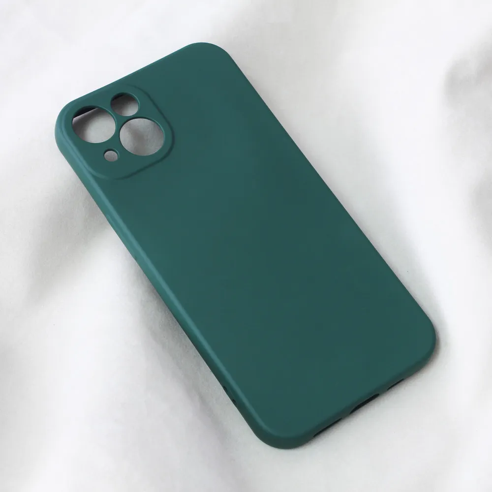 Maska Teracell Soft Velvet za iPhone 13 6.1 tamno zelena
