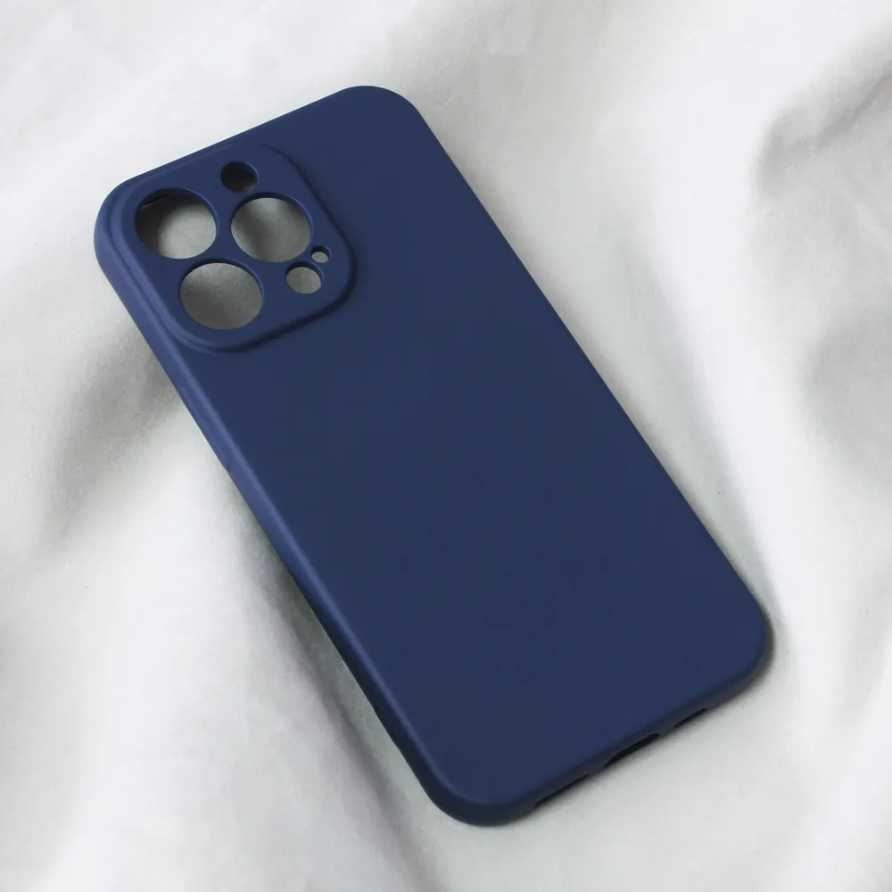 Maska Teracell Soft Velvet za iPhone 13 Pro 6.1 tamno plava