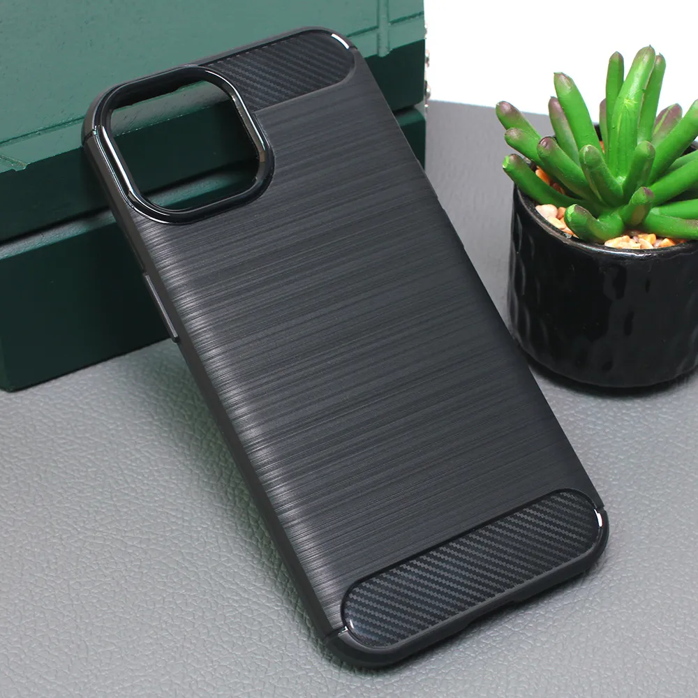 Maska Defender Safeguard za iPhone 15 6.1 crna