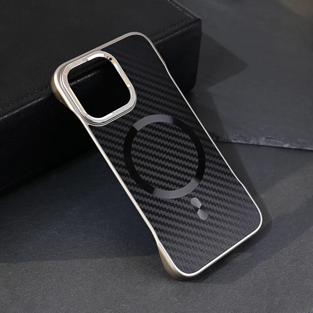 Maska Magsafe Carbon za iPhone 13 Pro 6.1 crna