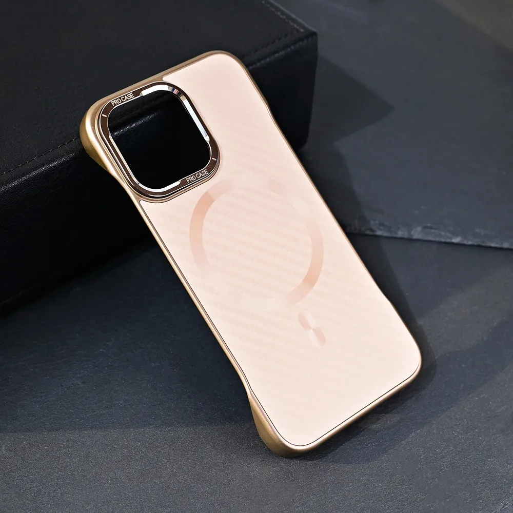 Maska Magsafe Carbon za iPhone 13 Pro 6.1 bez