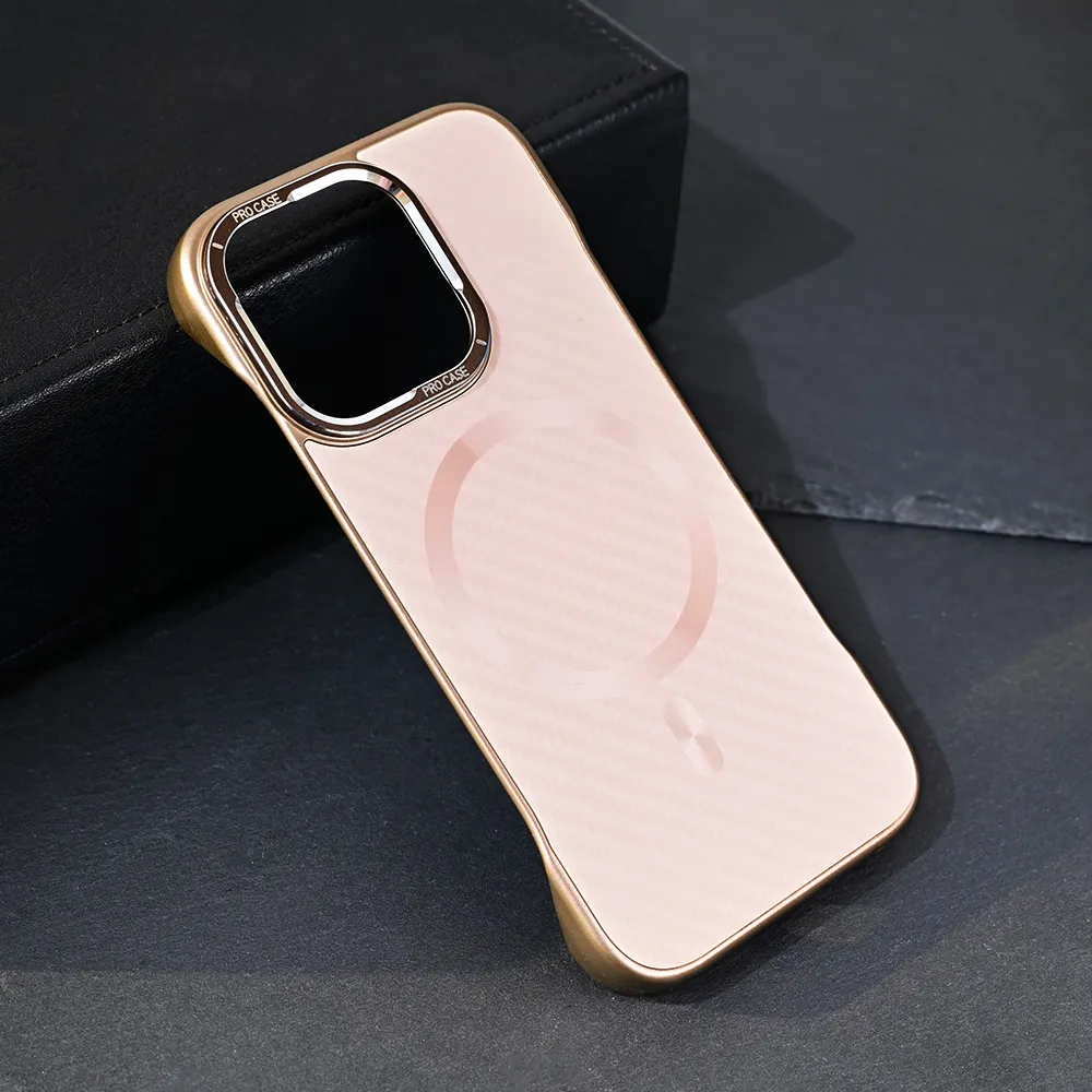 Maska Magsafe Carbon za iPhone 16 Pro 6.3 bez