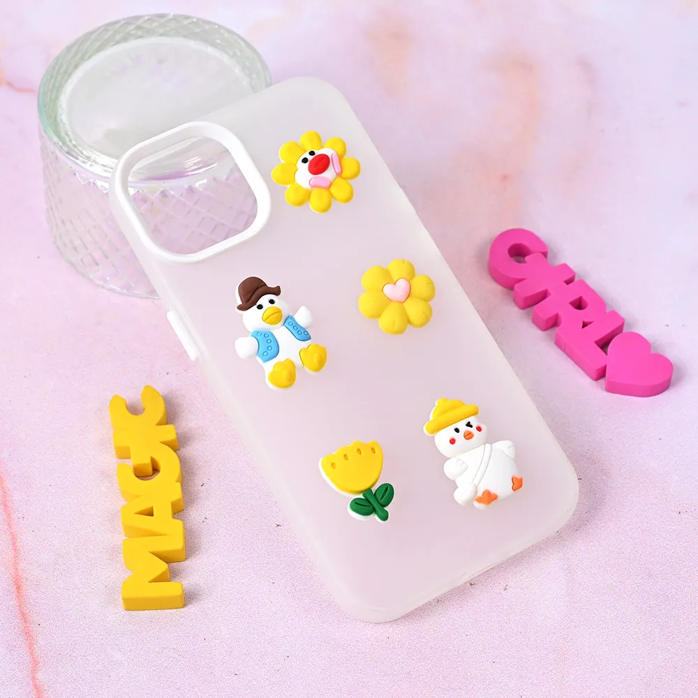 Maska Cute za iPhone 13 6.1 bela