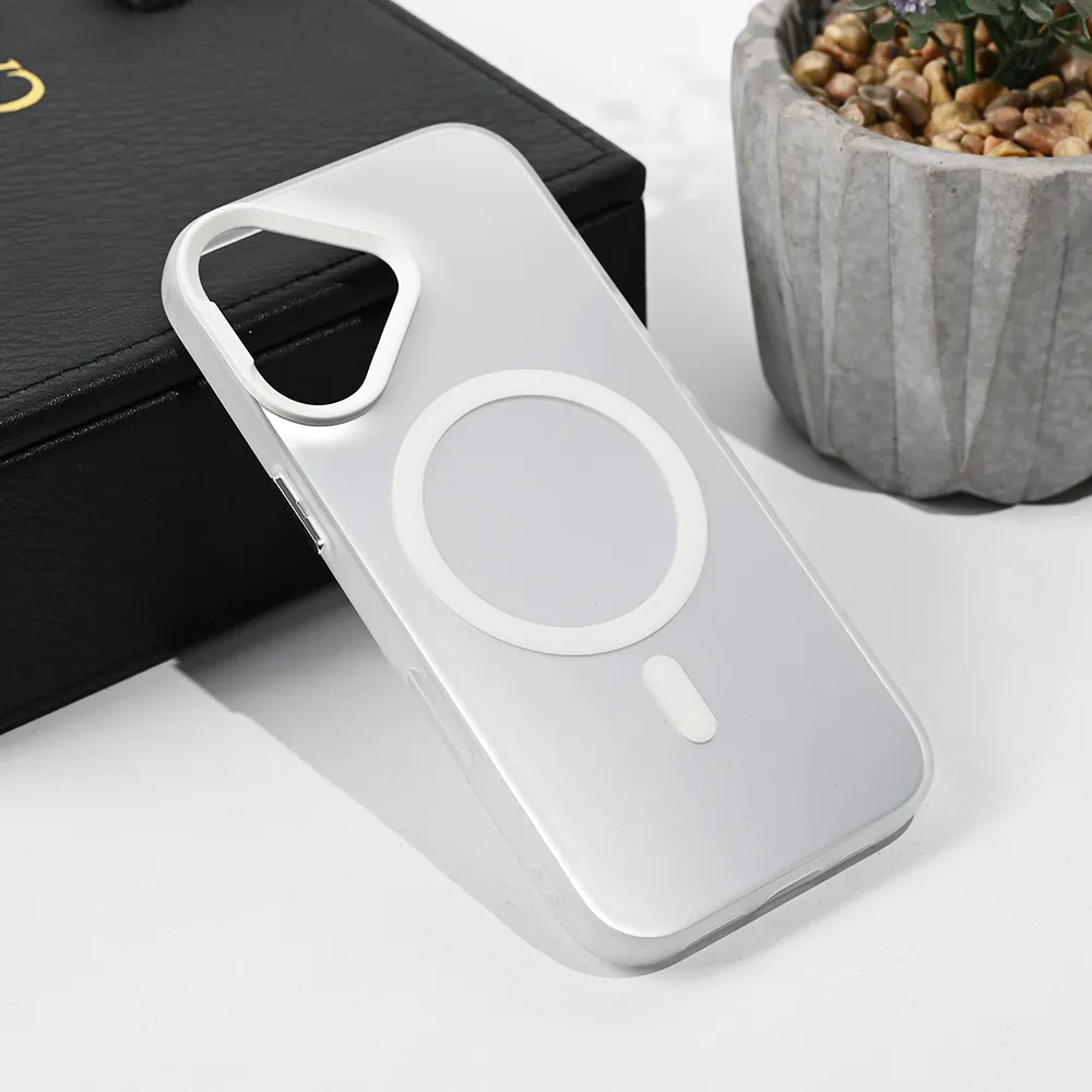 Maska Magsafe Clear za iPhone 17 6.3 srebrna