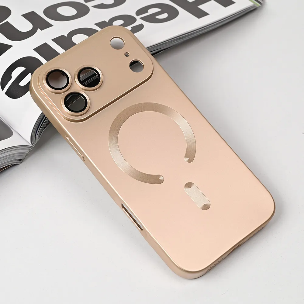 Maska Magsafe Chrome za iPhone 17 Pro Max 6.9 zlatna