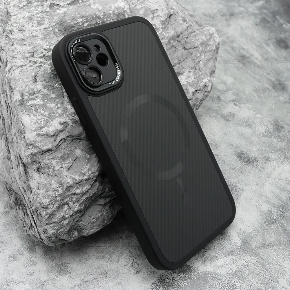 Futrola CARBON MagSafe za iPhone 11 (6.1) crna (small camera)