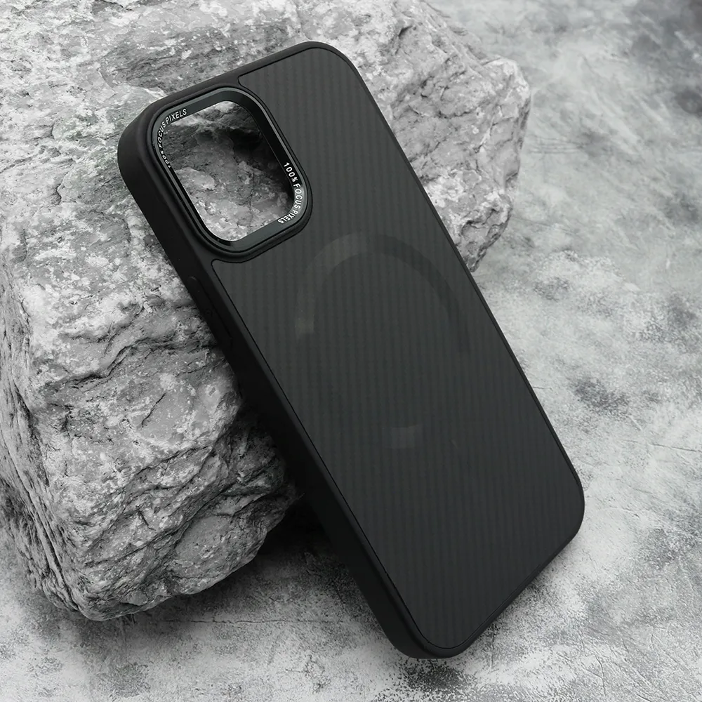 Futrola CARBON MagSafe za iPhone 12/12 Pro (6.1) crna (big camera)