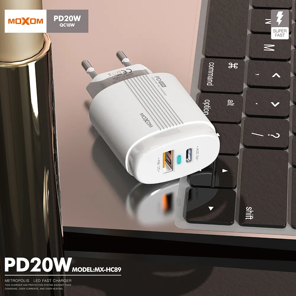 Kucni punjac Moxom MX-HC89 20W Type-C na Lightning beli