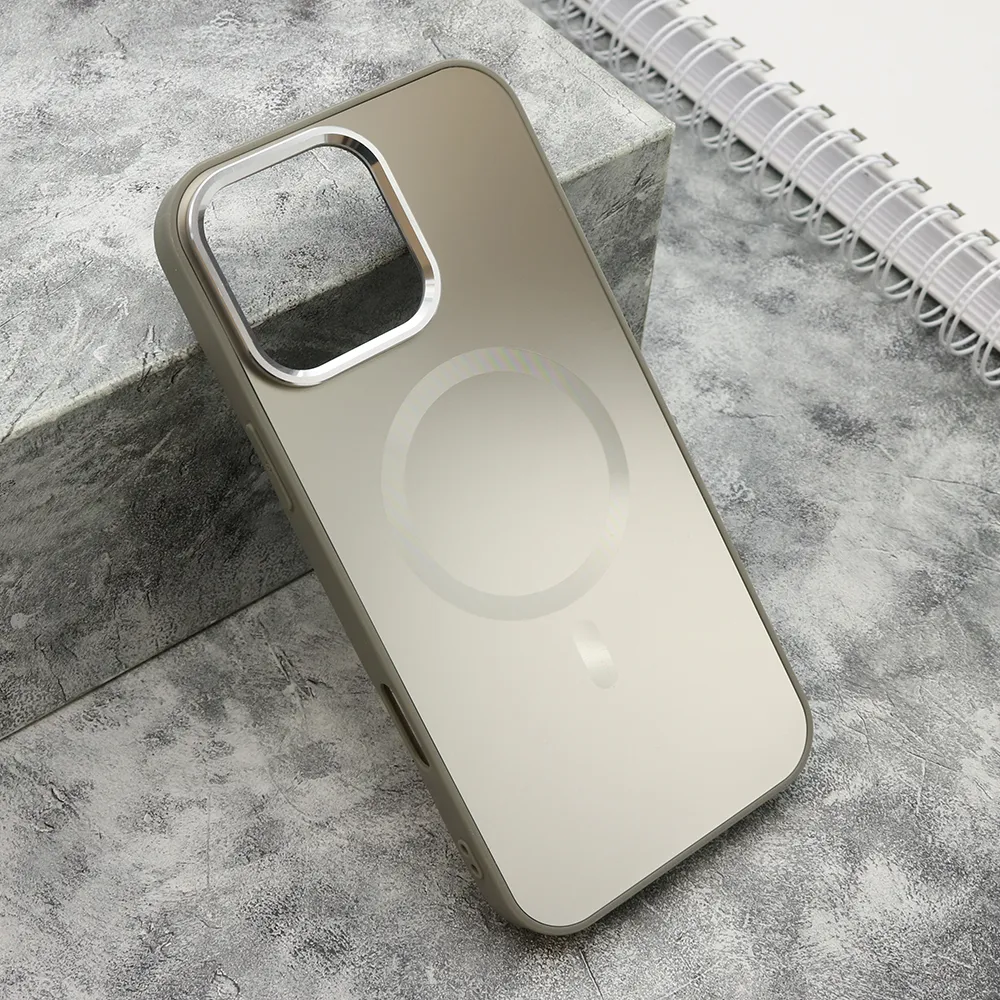 Futrola COLOR METAL MagSafe za iPhone 16 Pro Max (6.9) srebrna (small camera)