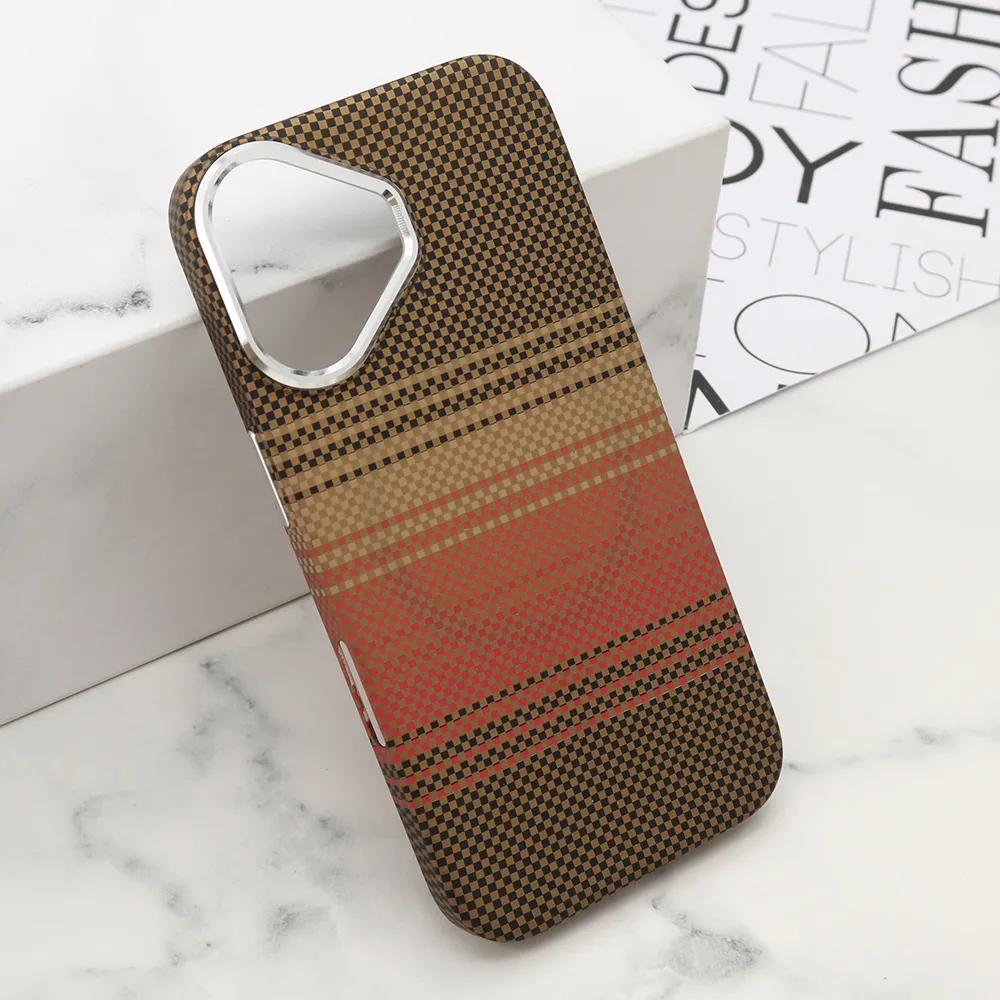 Futrola UrbanMesh MagSafe za iPhone 16 (6.1) DZ05