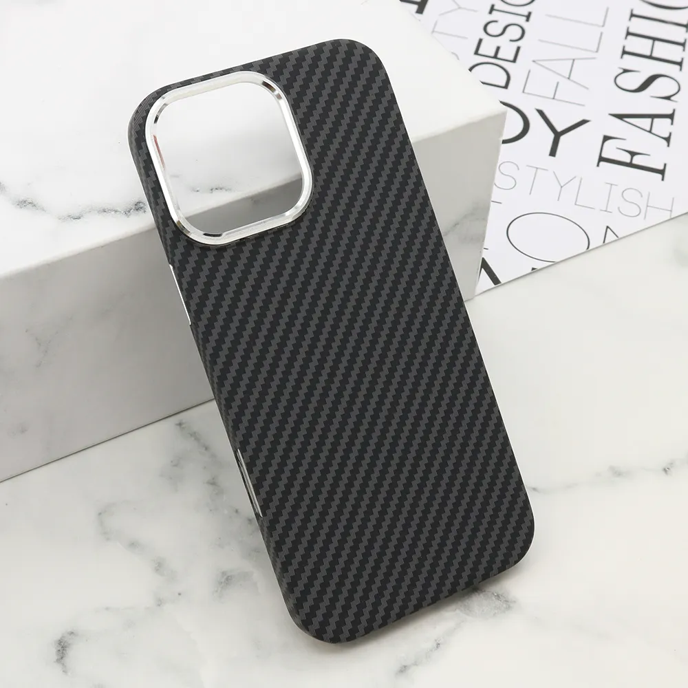 Futrola UrbanMesh MagSafe za iPhone 16 Pro Max (6.9) DZ02