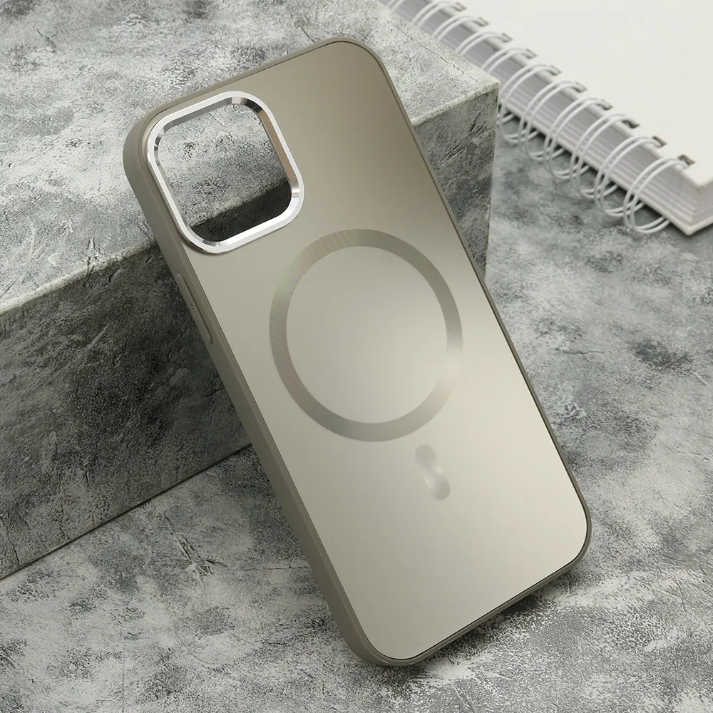 Futrola COLOR METAL MagSafe za iPhone 12/12 Pro (6.1) crna