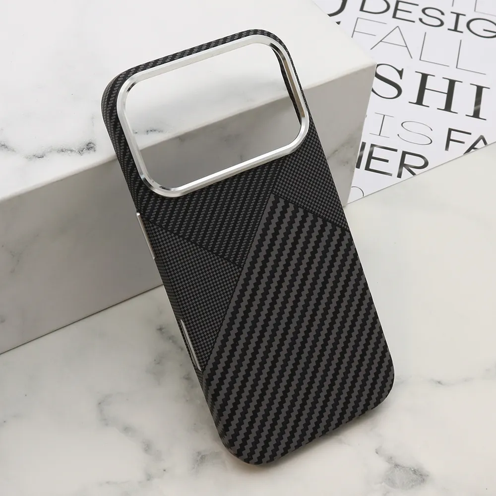 Futrola UrbanMesh MagSafe za iPhone 17 Pro (6.3) DZ03
