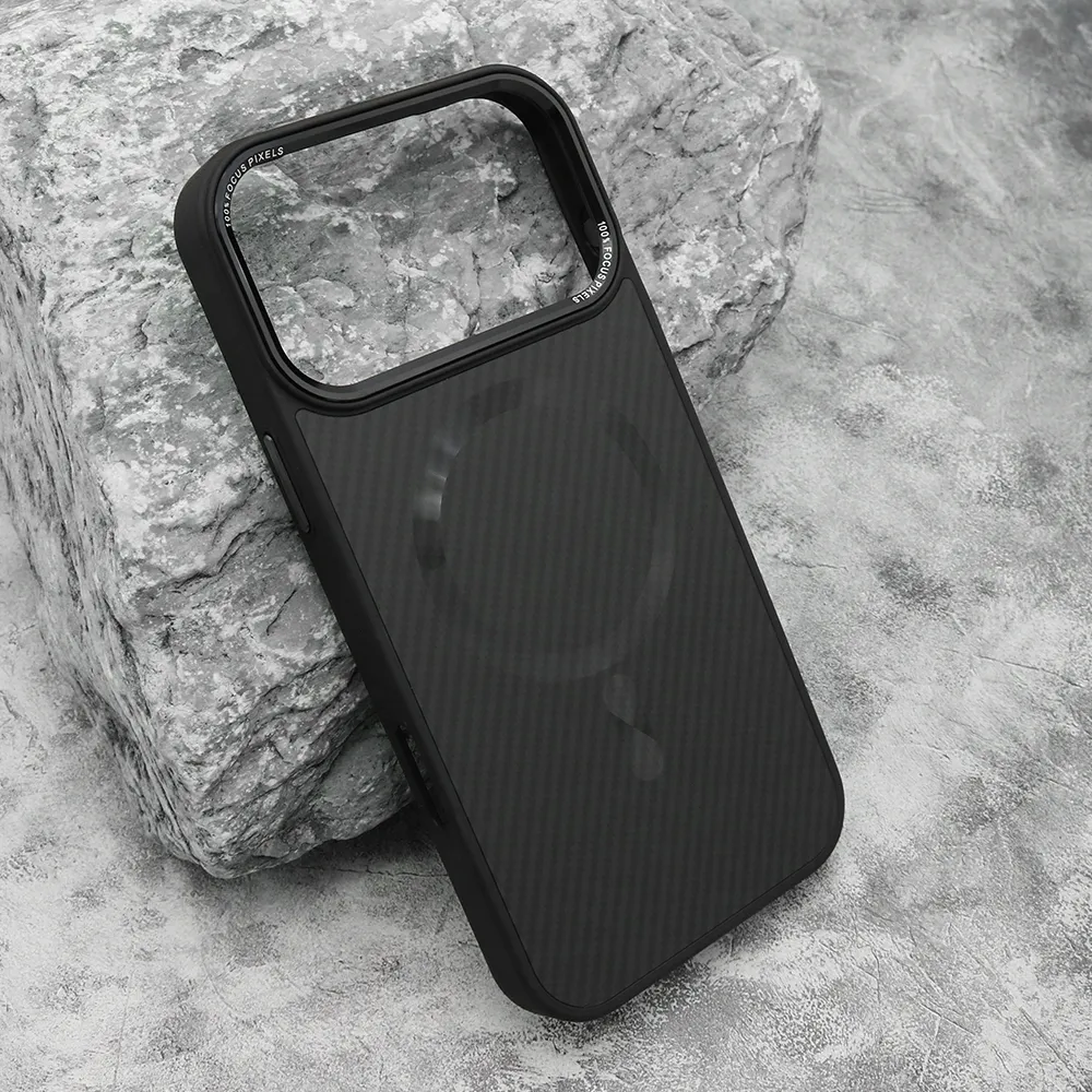 Futrola CARBON MagSafe za iphone 17 Pro Max (6.9) crna (big camera)