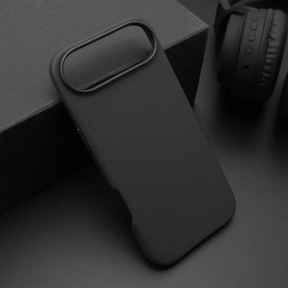 Futrola FROSTED SHIELD za iPhone 17 AIR (6.6) crna