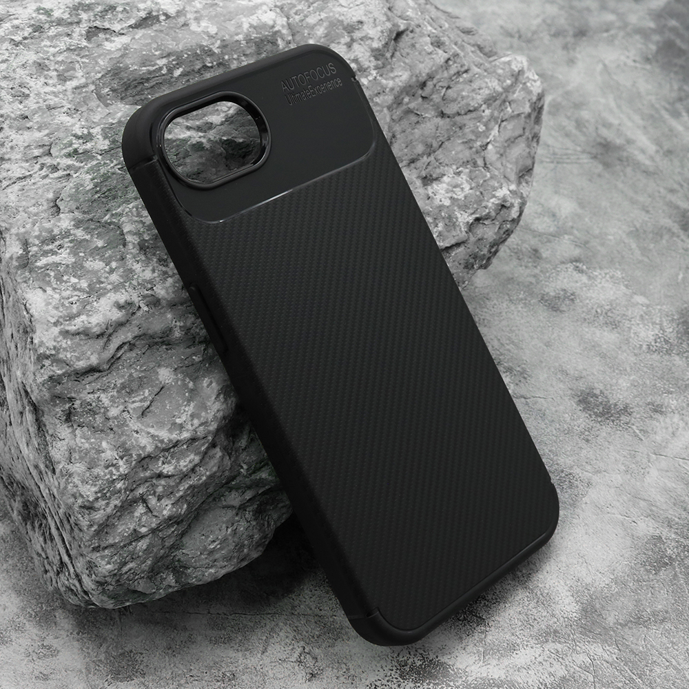 Futrola Carbon za iPhone 16e/17e (6.1) crna