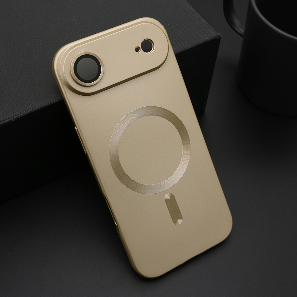 Futrola ELEGANT MAGSAFE za iPhone AIR (6.6) zlatna