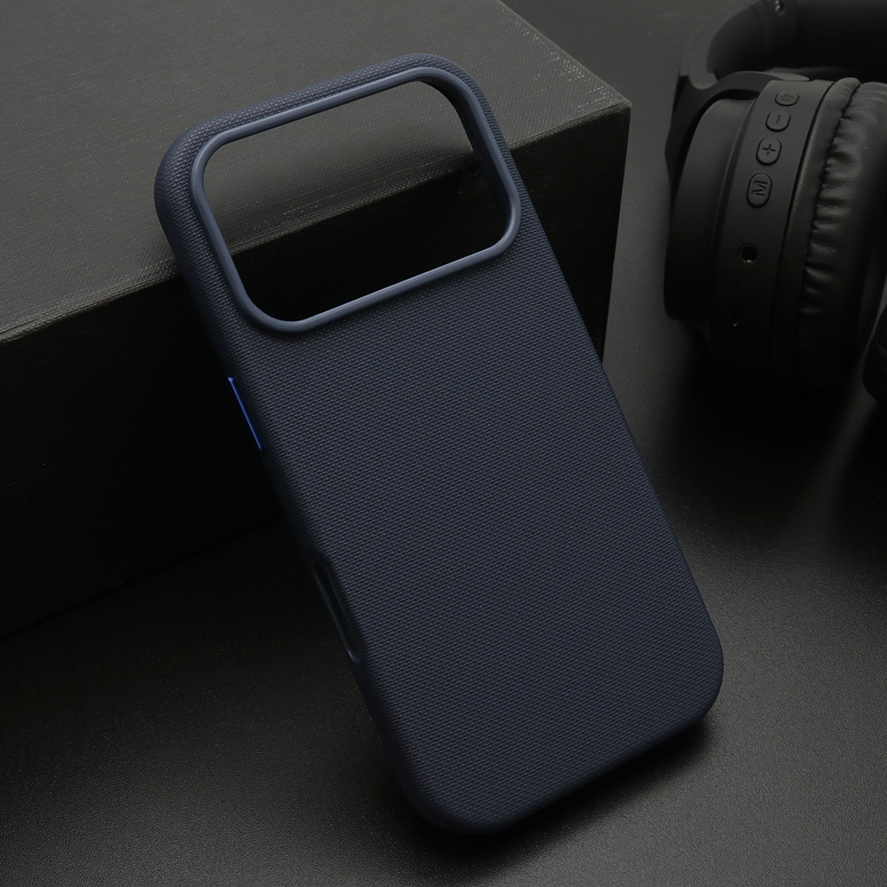 Futrola FROSTED SHIELD MagSafe za iPhone 18 Pro (6.3) teget